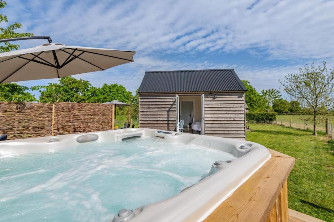 Photo of Others in Abbess Roding