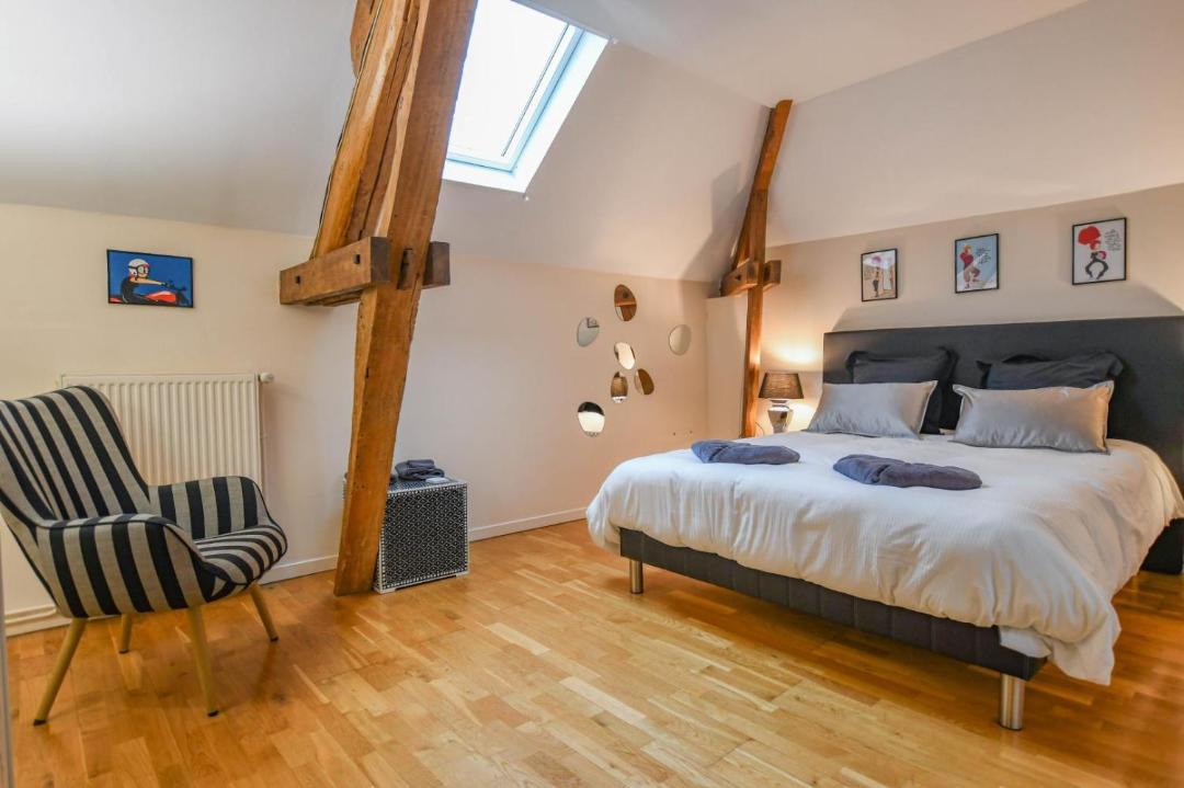 Photo of Bedroom in Villiers-Saint-Georges