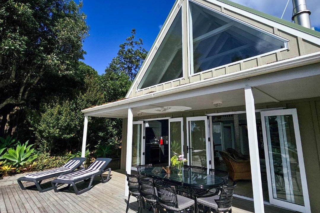 Photo of Others in Onetangi