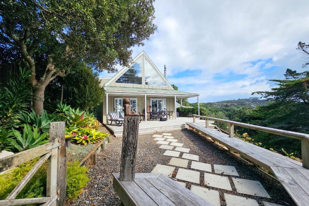 Photo of Others in Onetangi