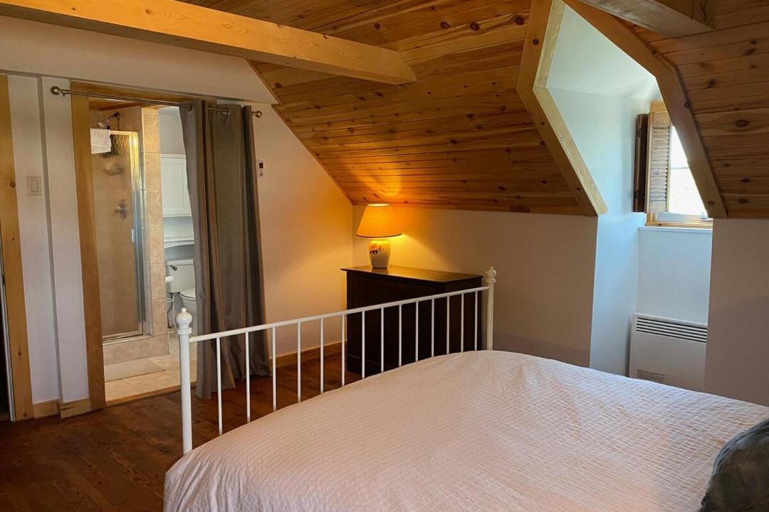 Photo of Bedroom in Isle aux Coudres