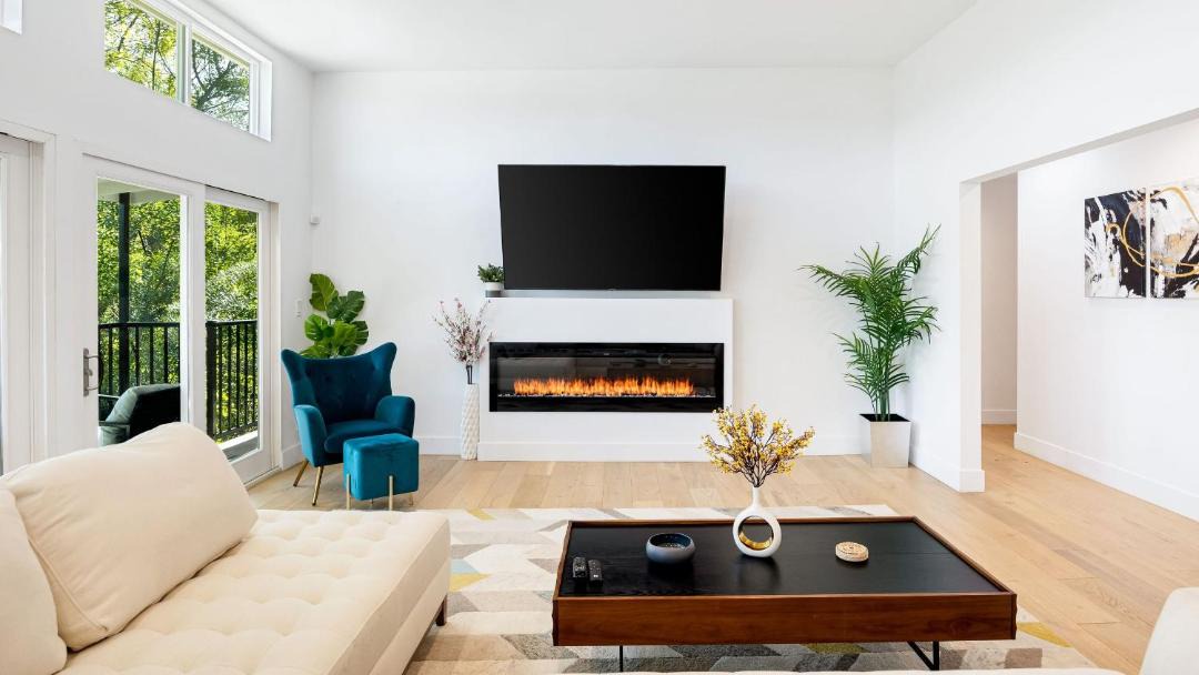 Photo of Livingroom in Woodland Hills