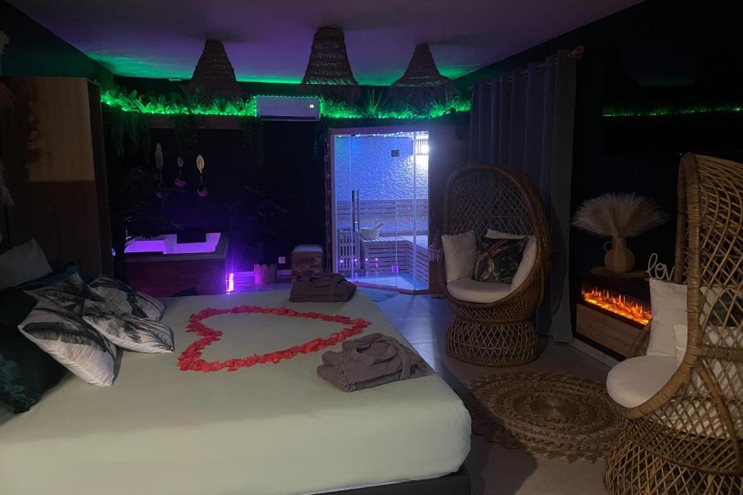 Photo of Others in Etalondes