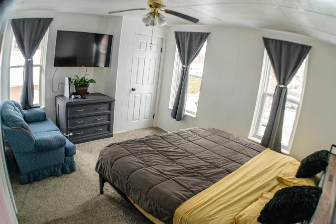 Photo of Bedroom in Quincy