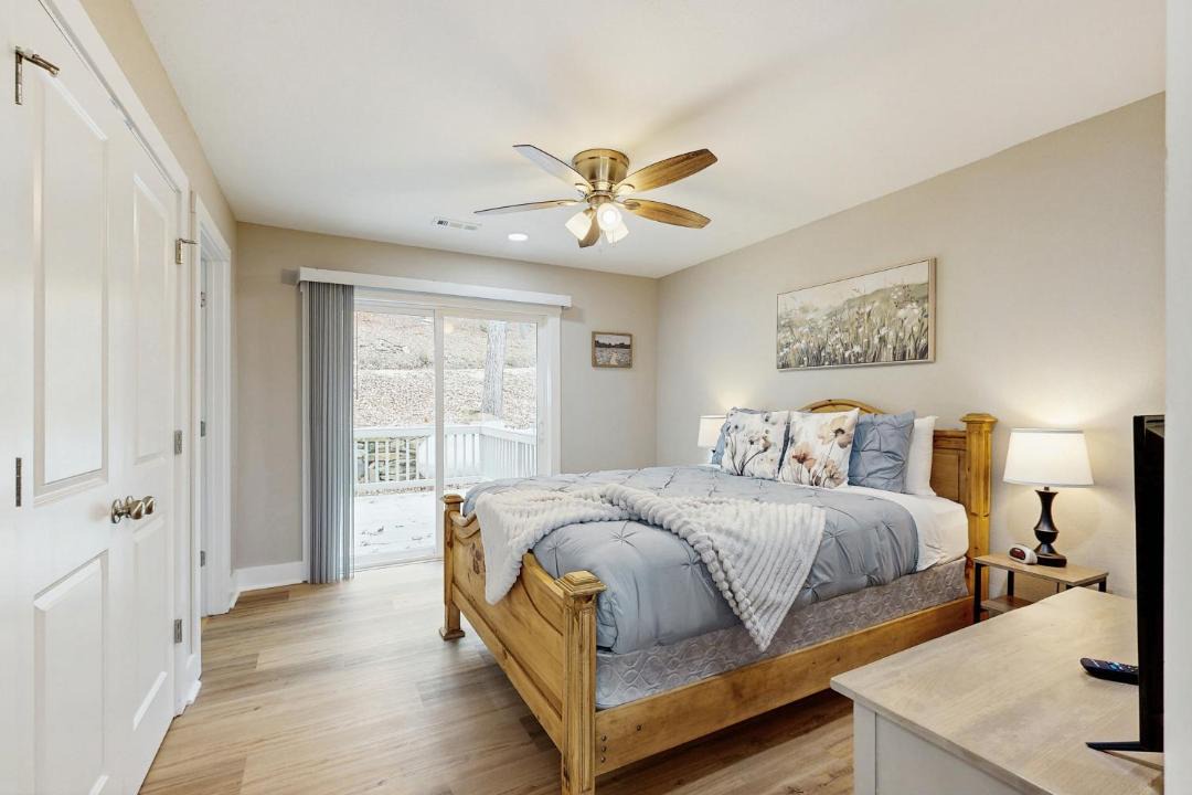 Photo of Bedroom in Lost Bridge Village