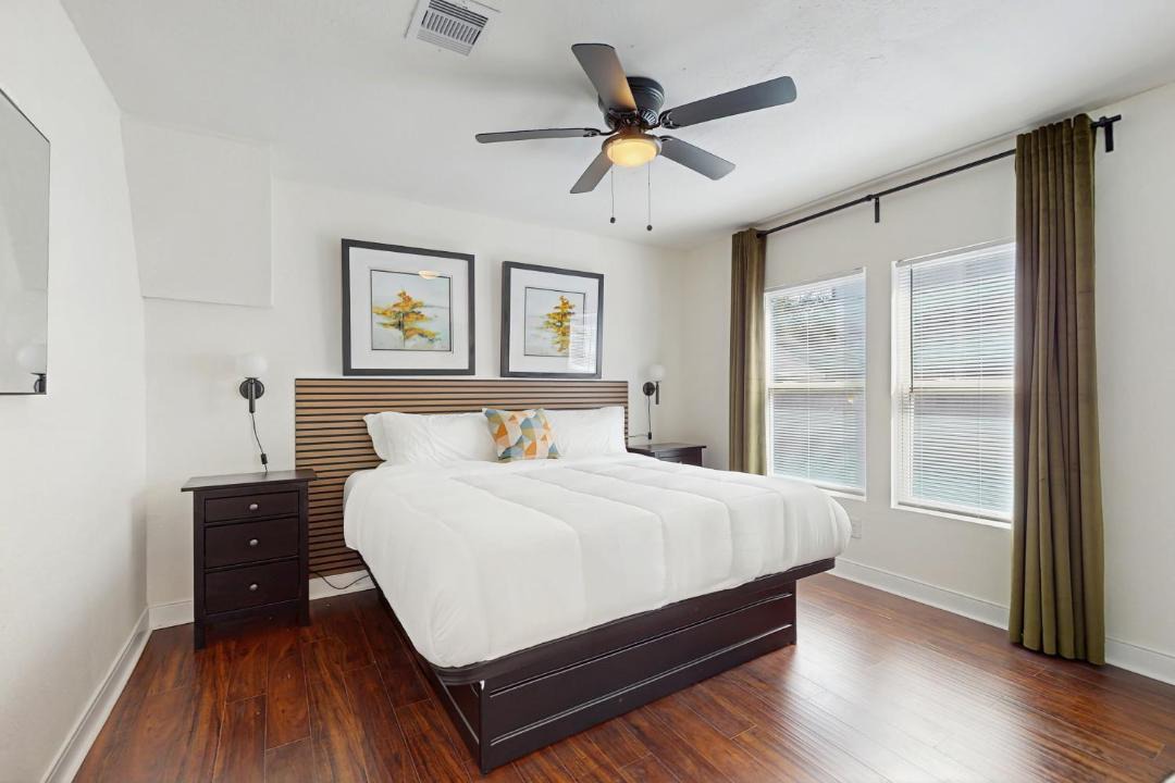 Photo of Bedroom in South Central Houston