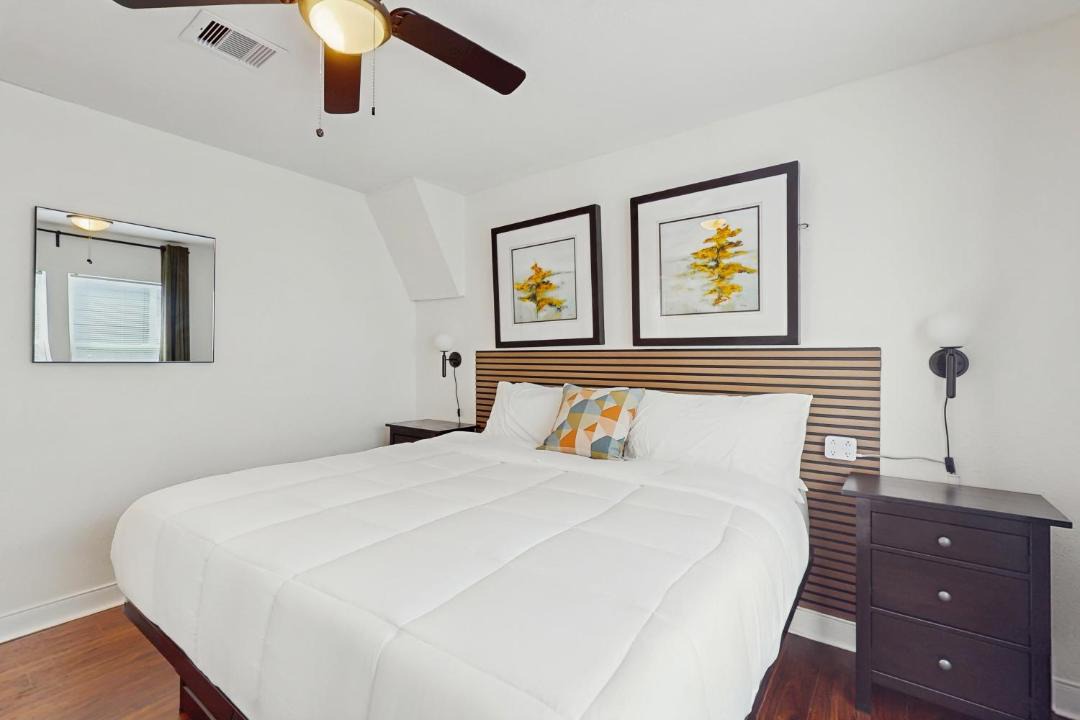 Photo of Bedroom in South Central Houston