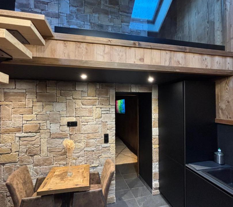 Photo of Others in Bonnelles