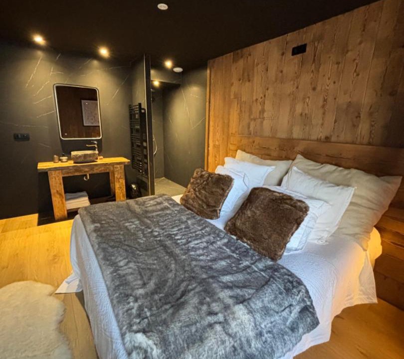 Photo of Others in Bonnelles