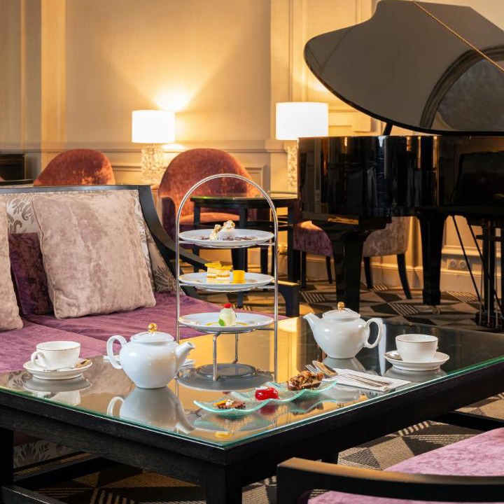 Photo of Others in Notre-Dame