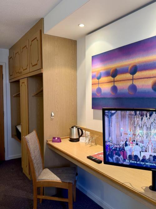 Photo of Others in Standish