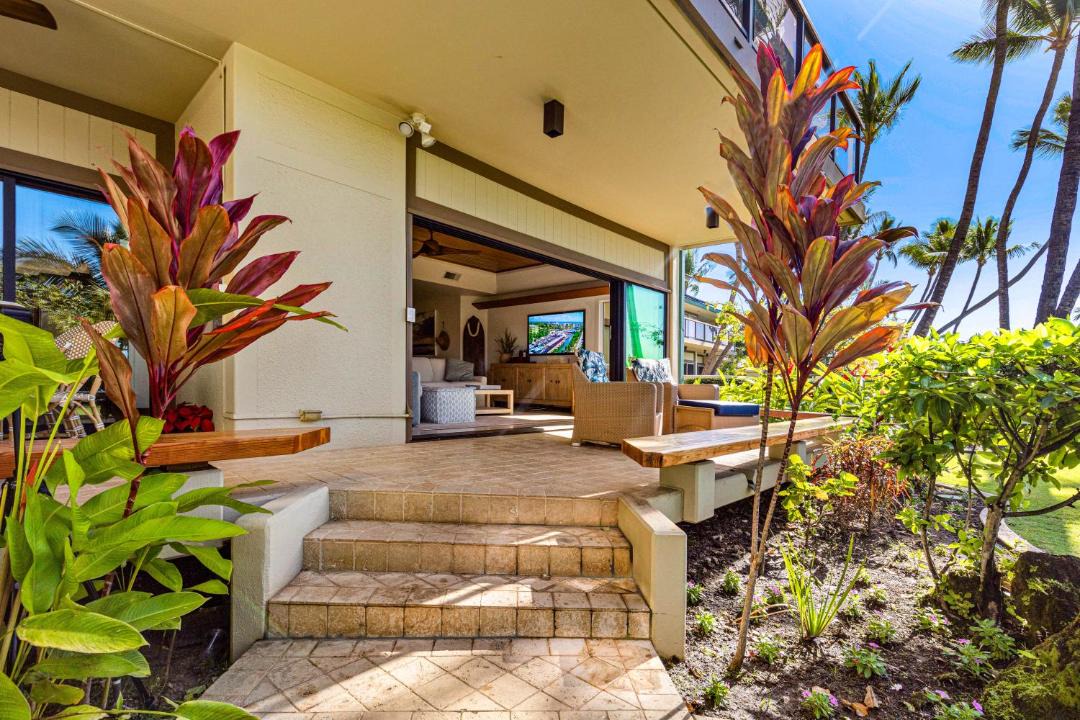 Photo of Others in Historic Lahaina Front Street