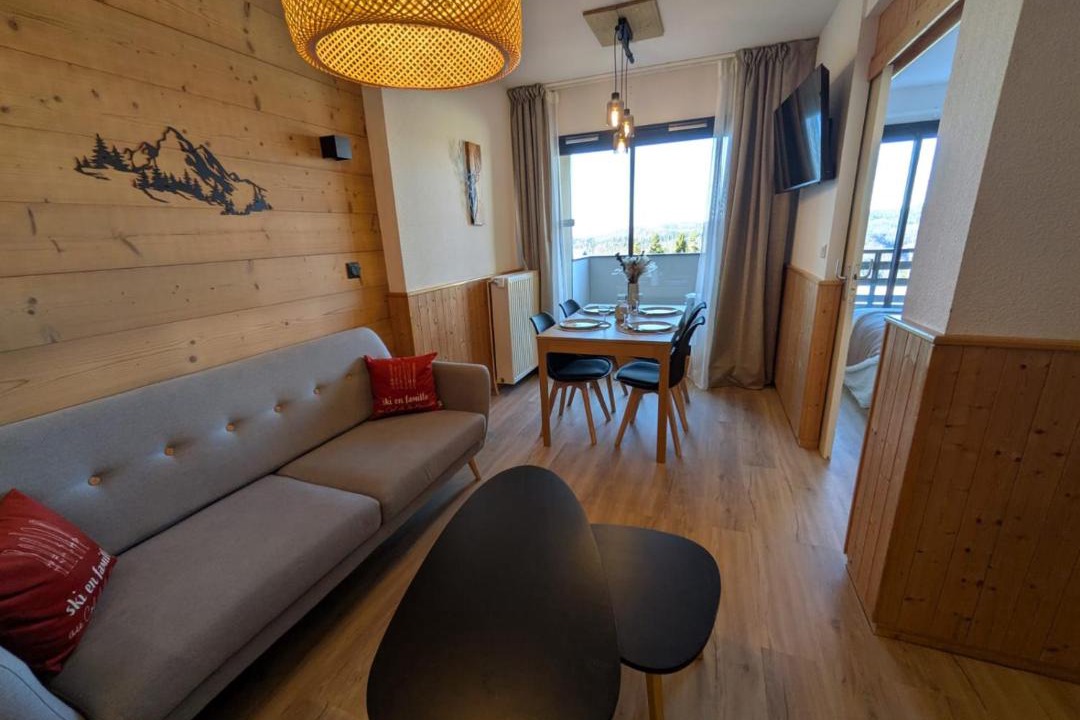 Photo of Others in Mijoux