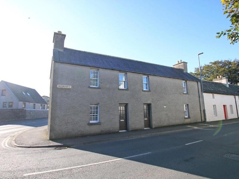 Photo of Others in Kirkwall