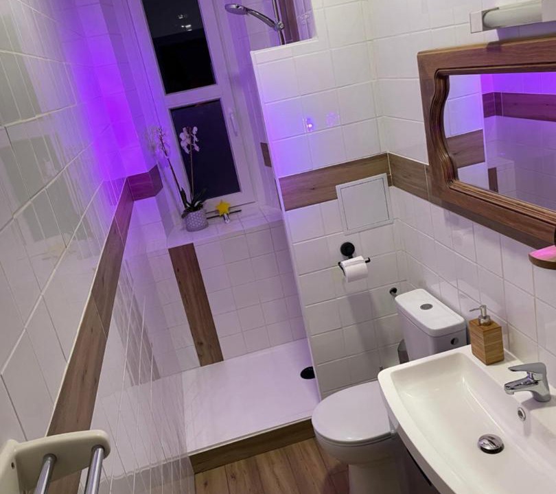 Photo of Bathroom in Barbey-Seroux