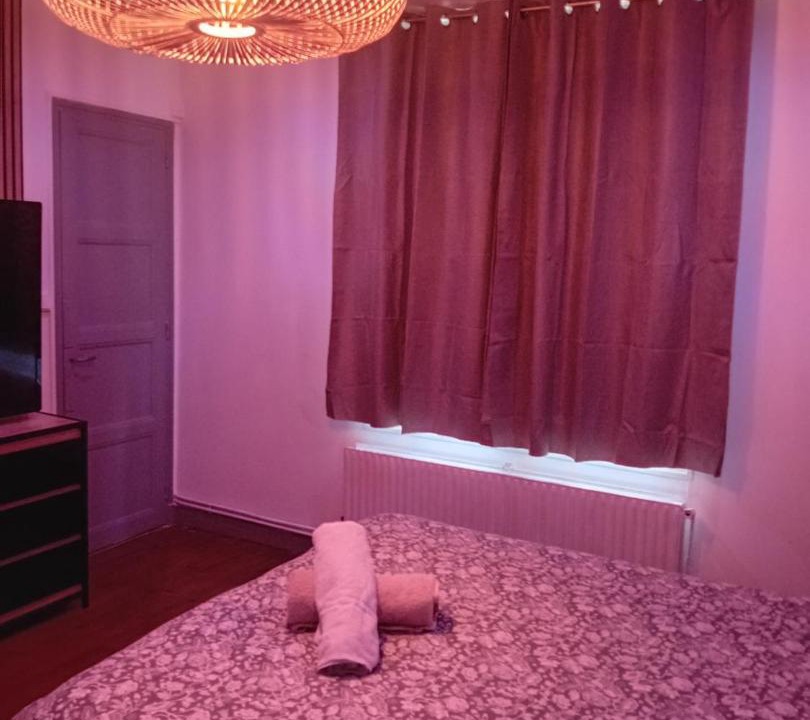 Photo of Bedroom in Alencon