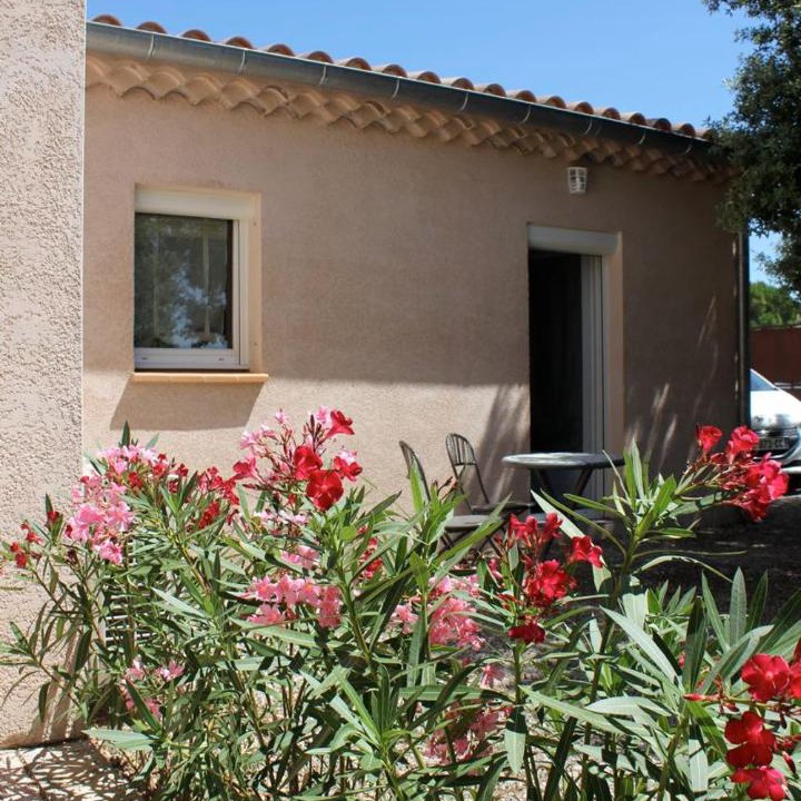 Photo of Buildings in Merindol