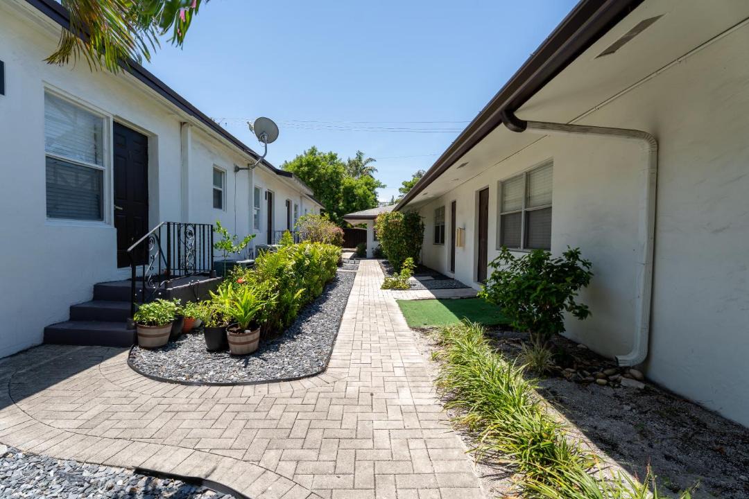 Photo of Others in Poinsettia Heights