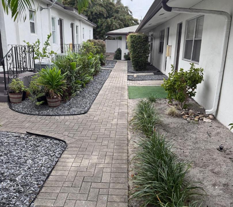 Photo of Others in Poinsettia Heights