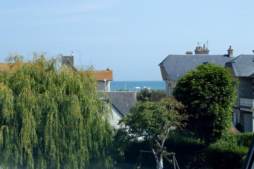Photo of Others in Bernieres-sur-Mer