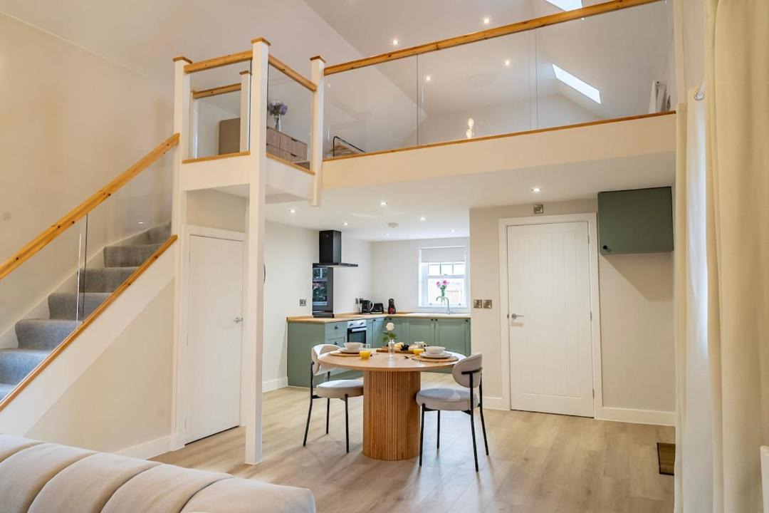 Photo of Others in Storwood