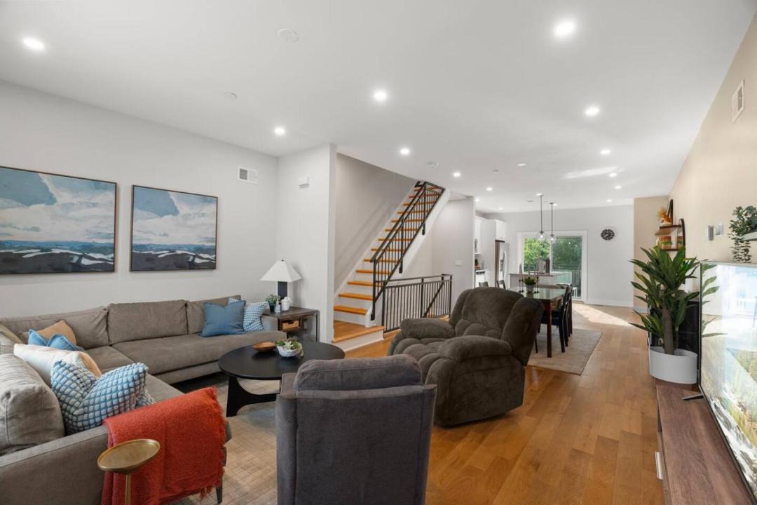 Photo of Others in East Falls