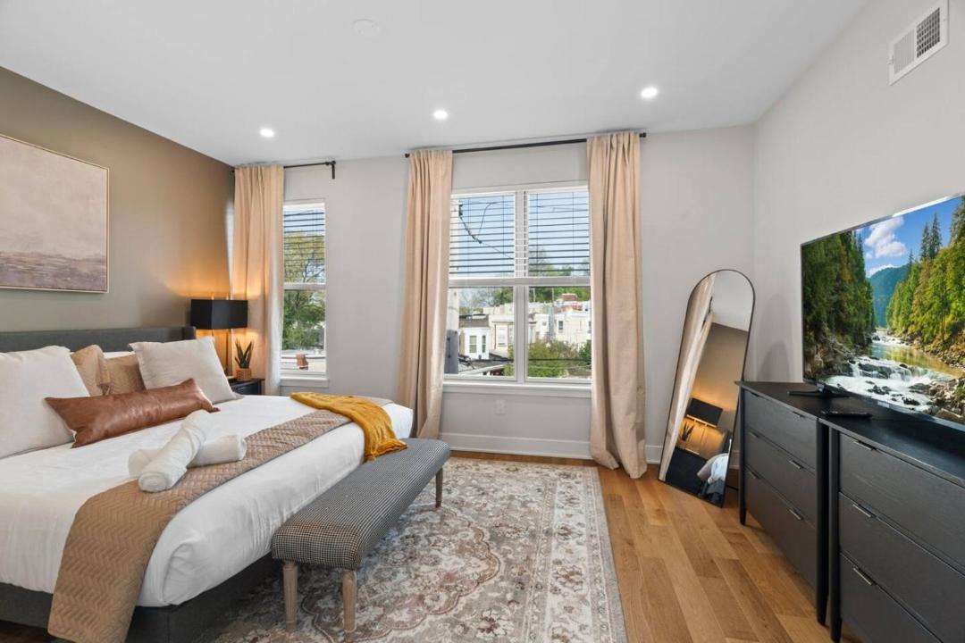 Photo of Others in East Falls