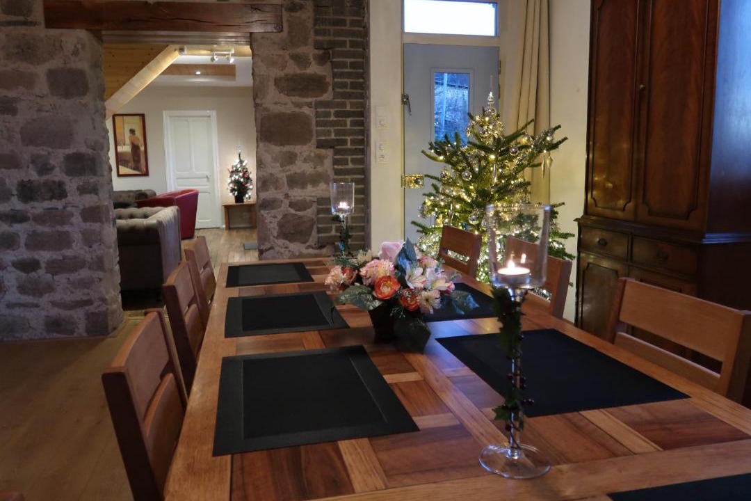 Photo of Others in Saint-Solve