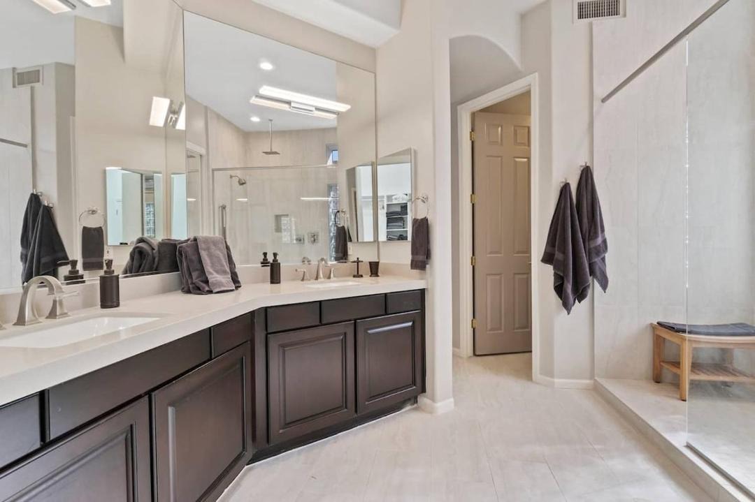 Photo of Bathroom in Desert Ridge