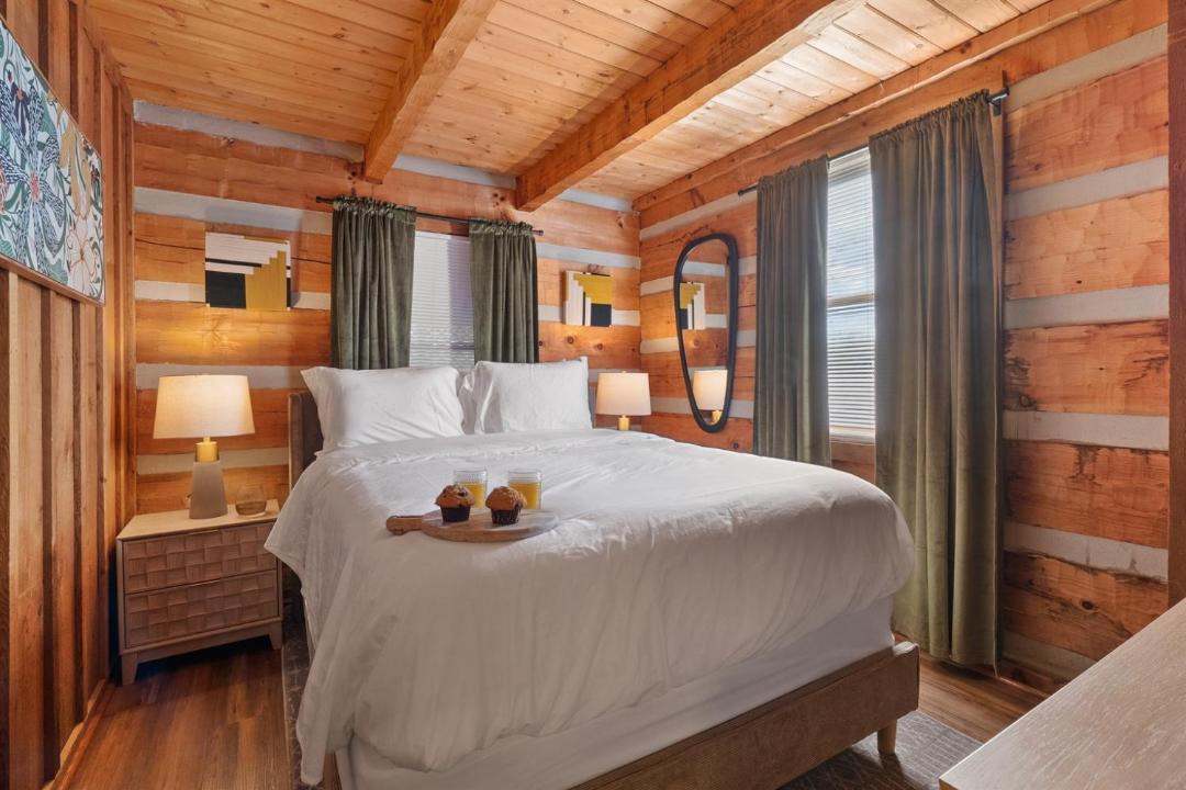 Photo of Bedroom in Sevierville