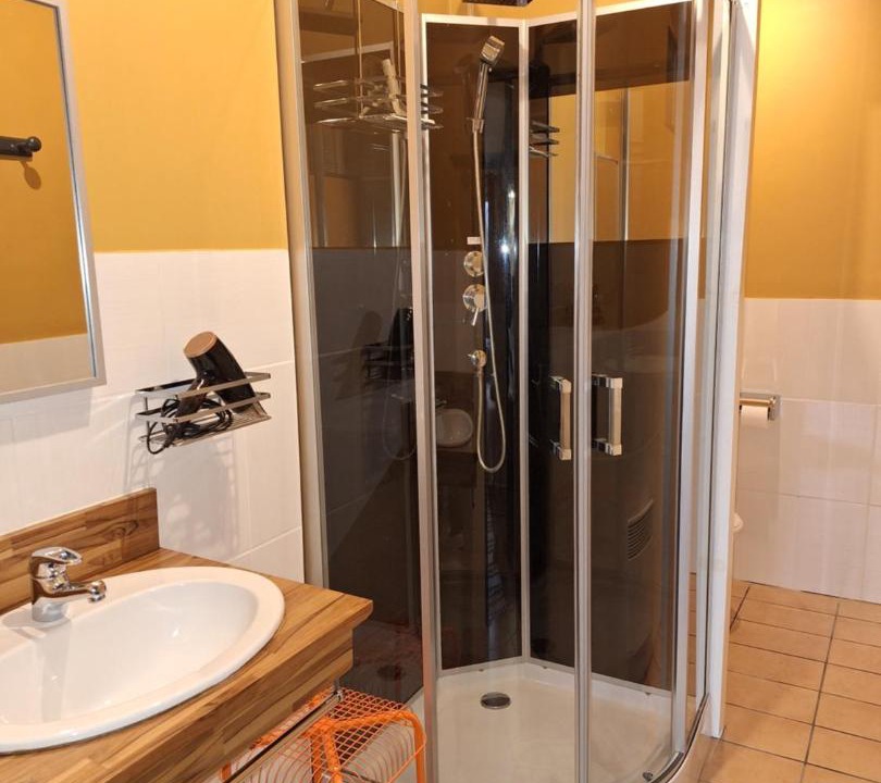 Photo of Bathroom in Libourne