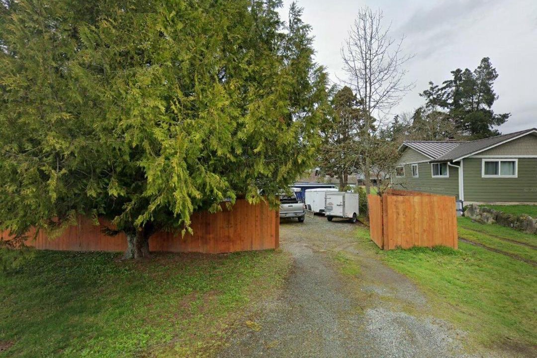 Photo of Others in Edgewood