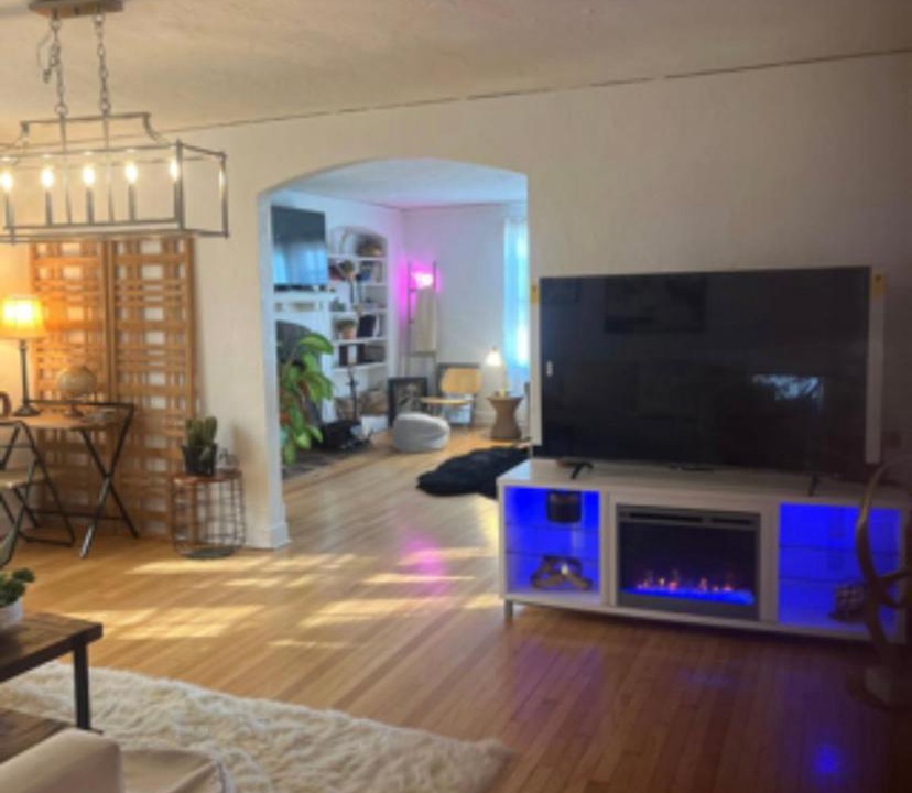 Photo of Livingroom in Pelham