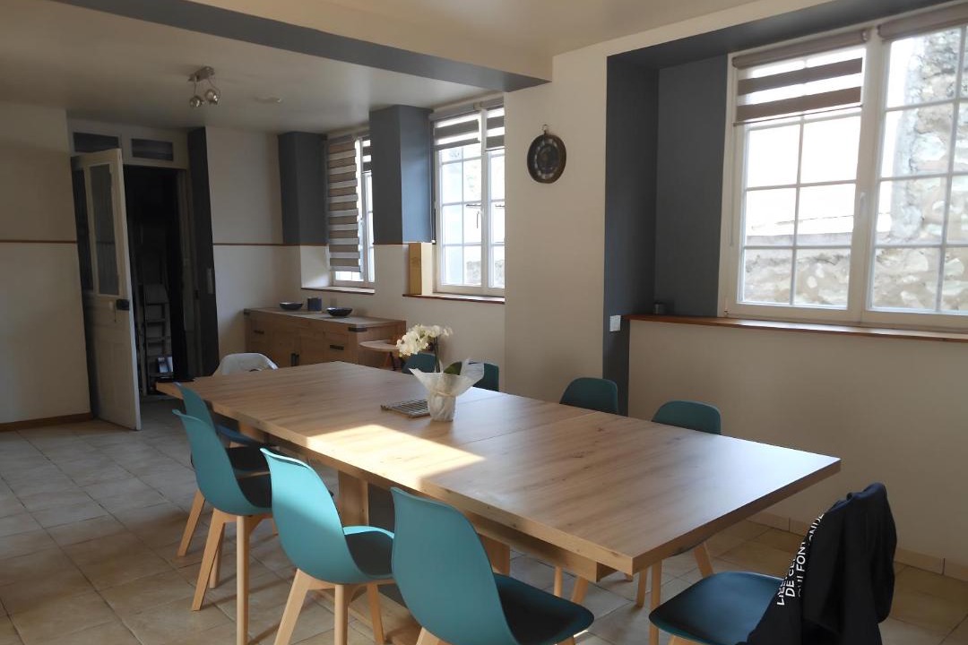 Photo of Others in Thesee