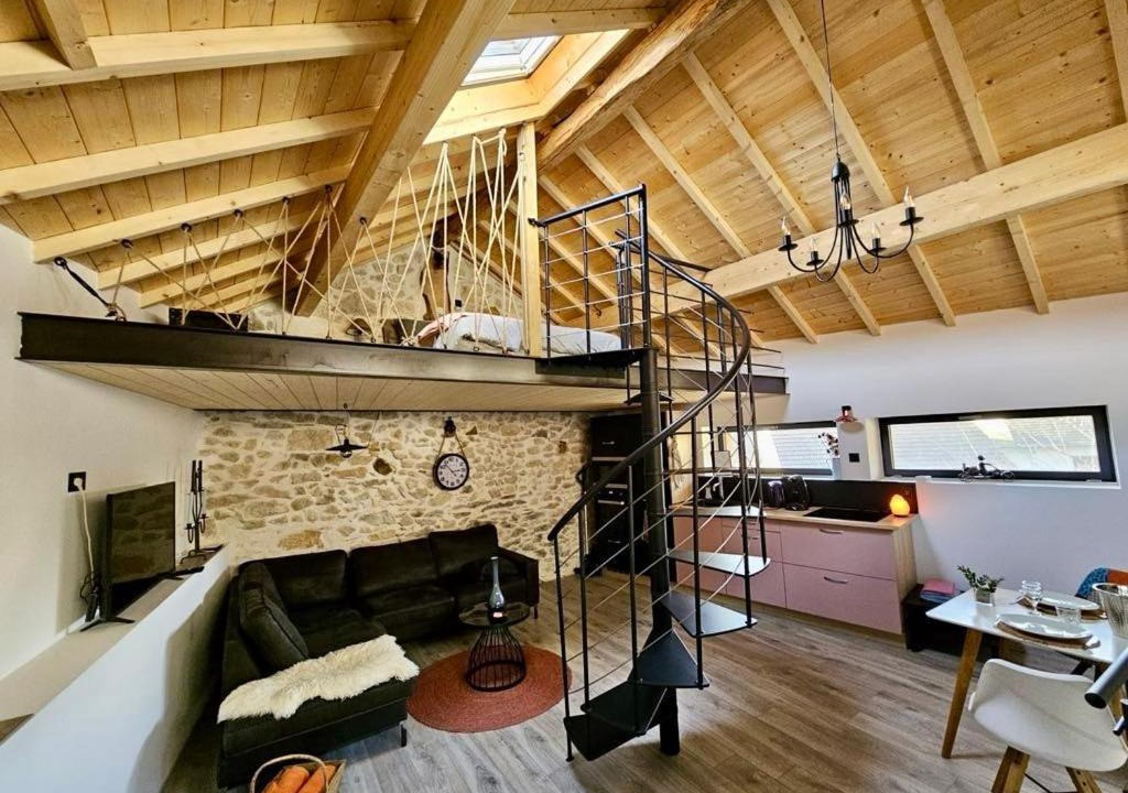 Photo of Others in Magnieu