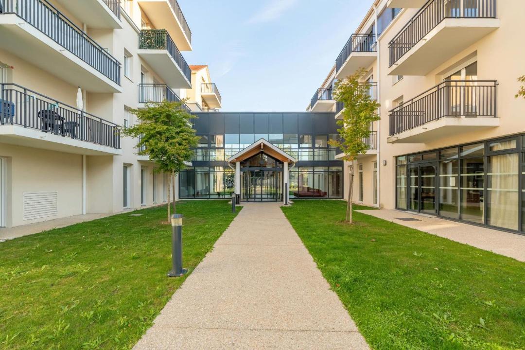 Photo of Others in Moissy-Cramayel