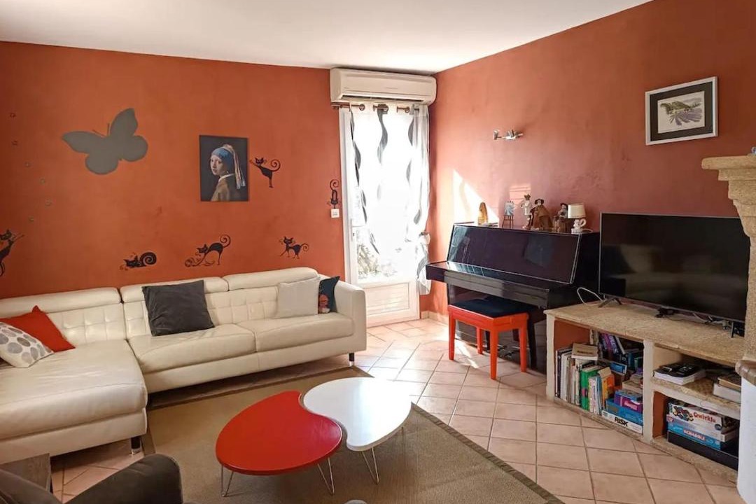 Photo of Livingroom in Sernhac