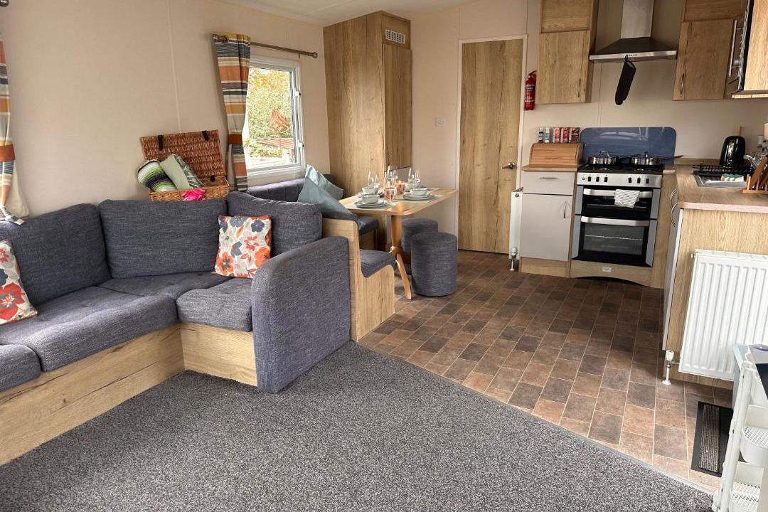 Photo of Others in Netley