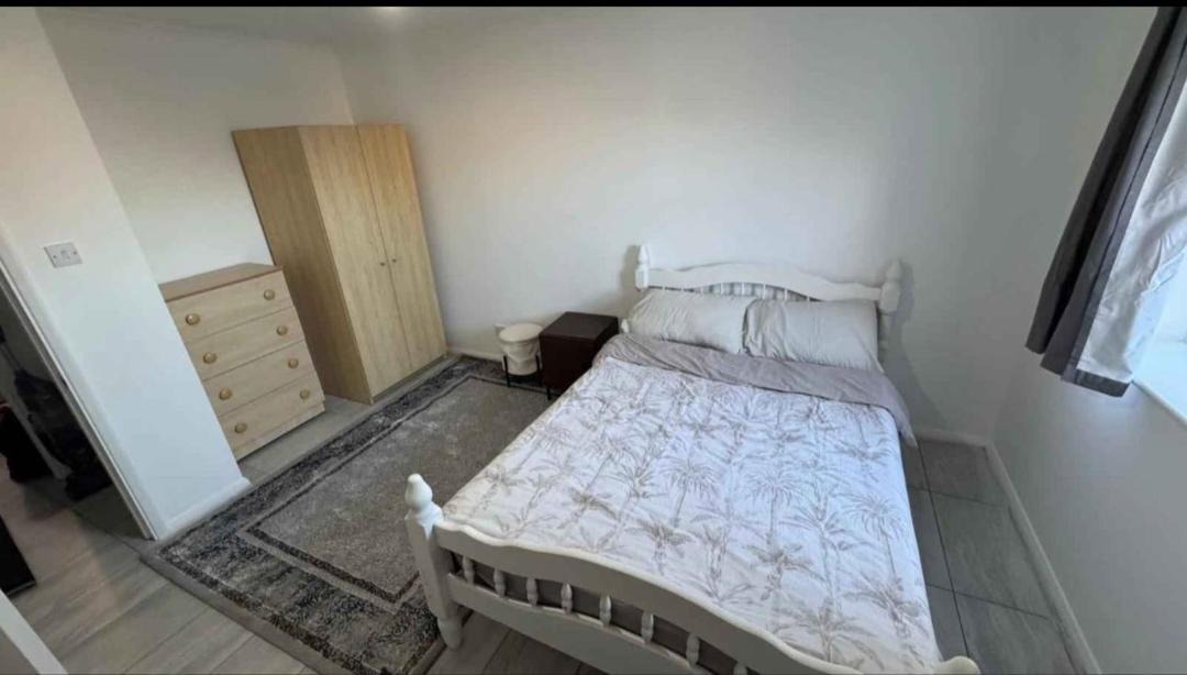 Photo of Others in Becontree