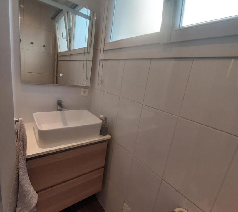 Photo of Bathroom in Vaulx En Velin Village