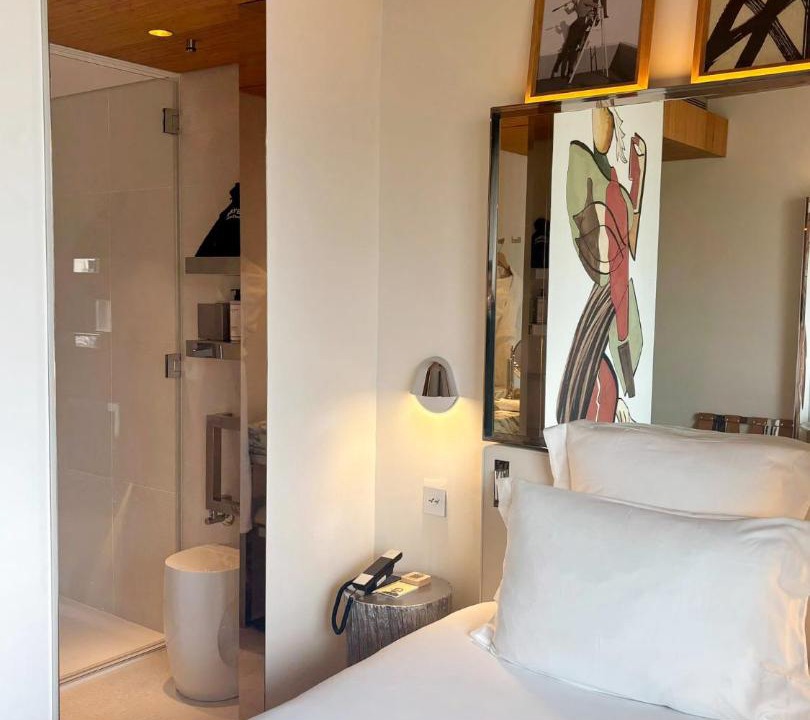 Photo of Others in Necker