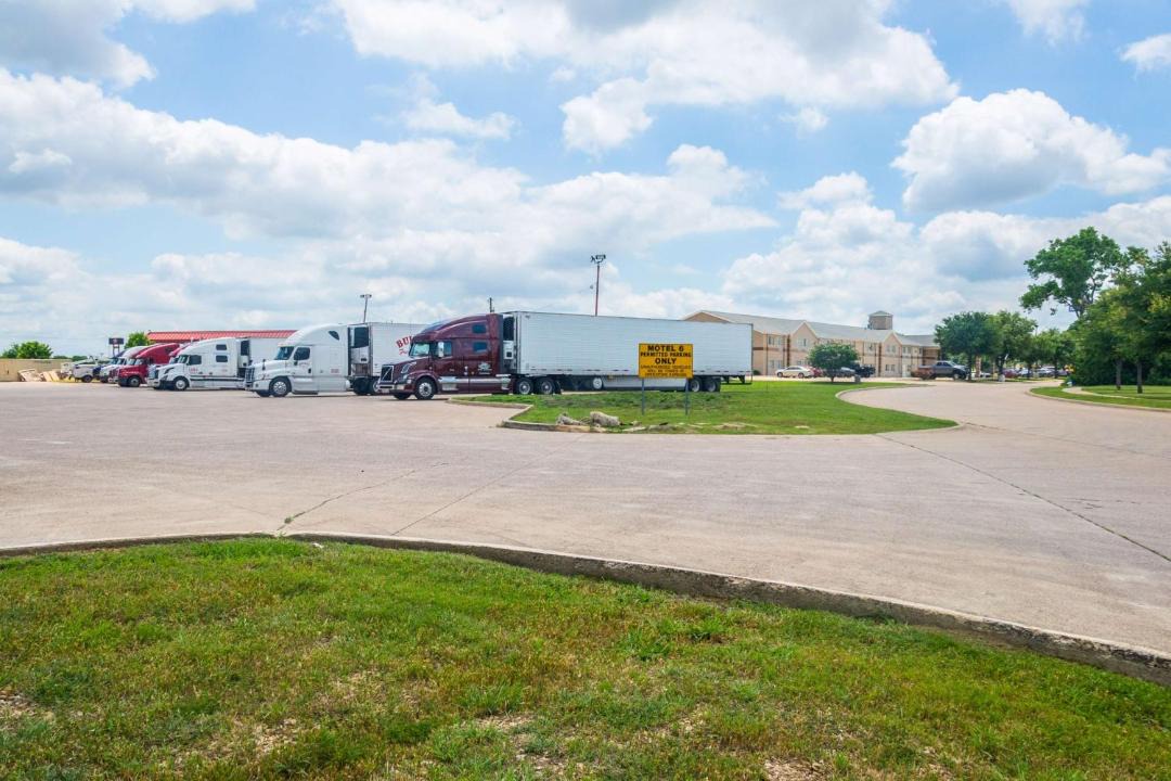 Photo of Others in Mesquite