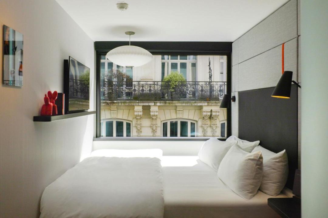 Photo of Bedroom in 2nd Arrondissement