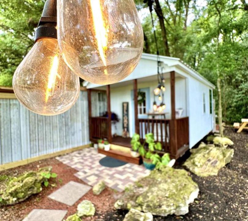 Photo of Others in Reddick