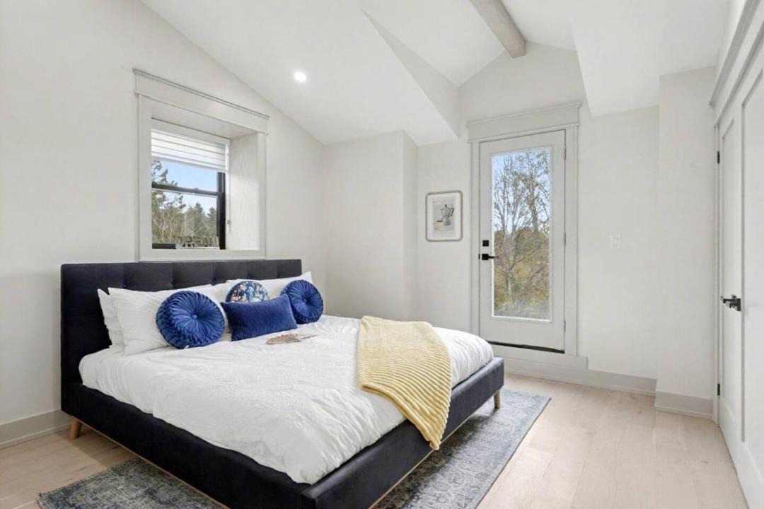 Photo of Bedroom in Salem