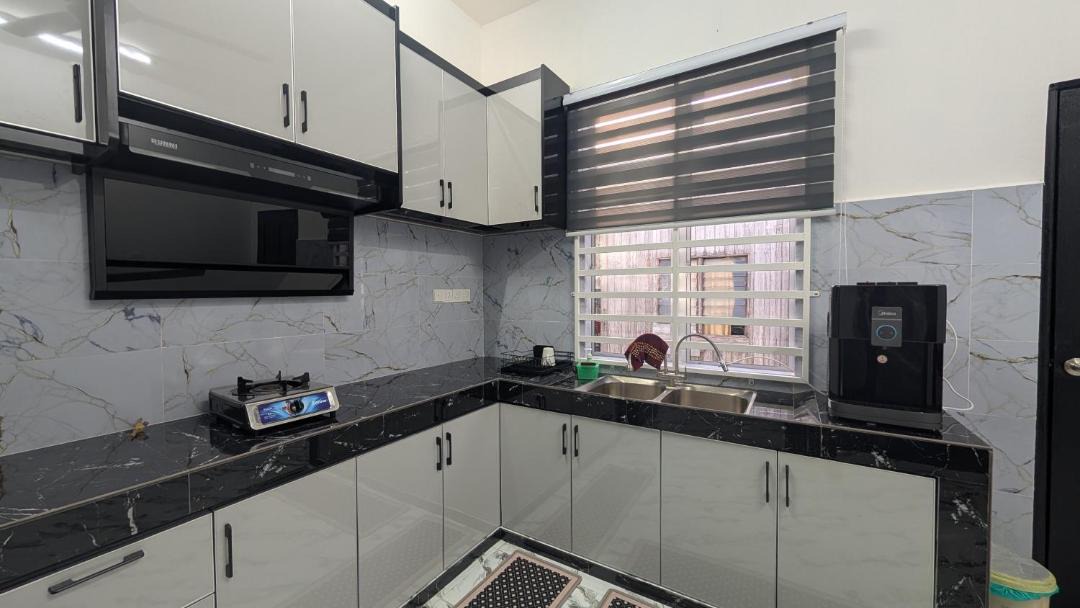 Photo of Kitchen in Bukit Jawa