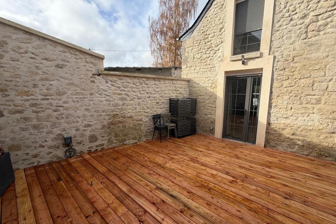 Photo of Patio Balcony in Presles-et-Thierny