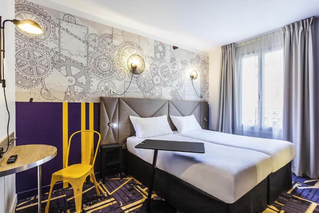 Photo of Bedroom in Clichy