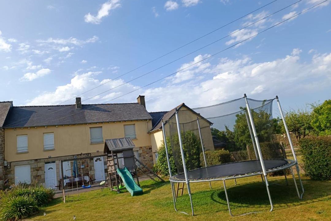 Photo of Others in Guitte