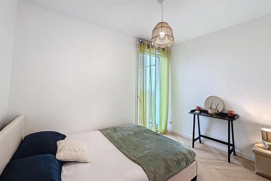 Photo of Bedroom in Joinville-le-Pont